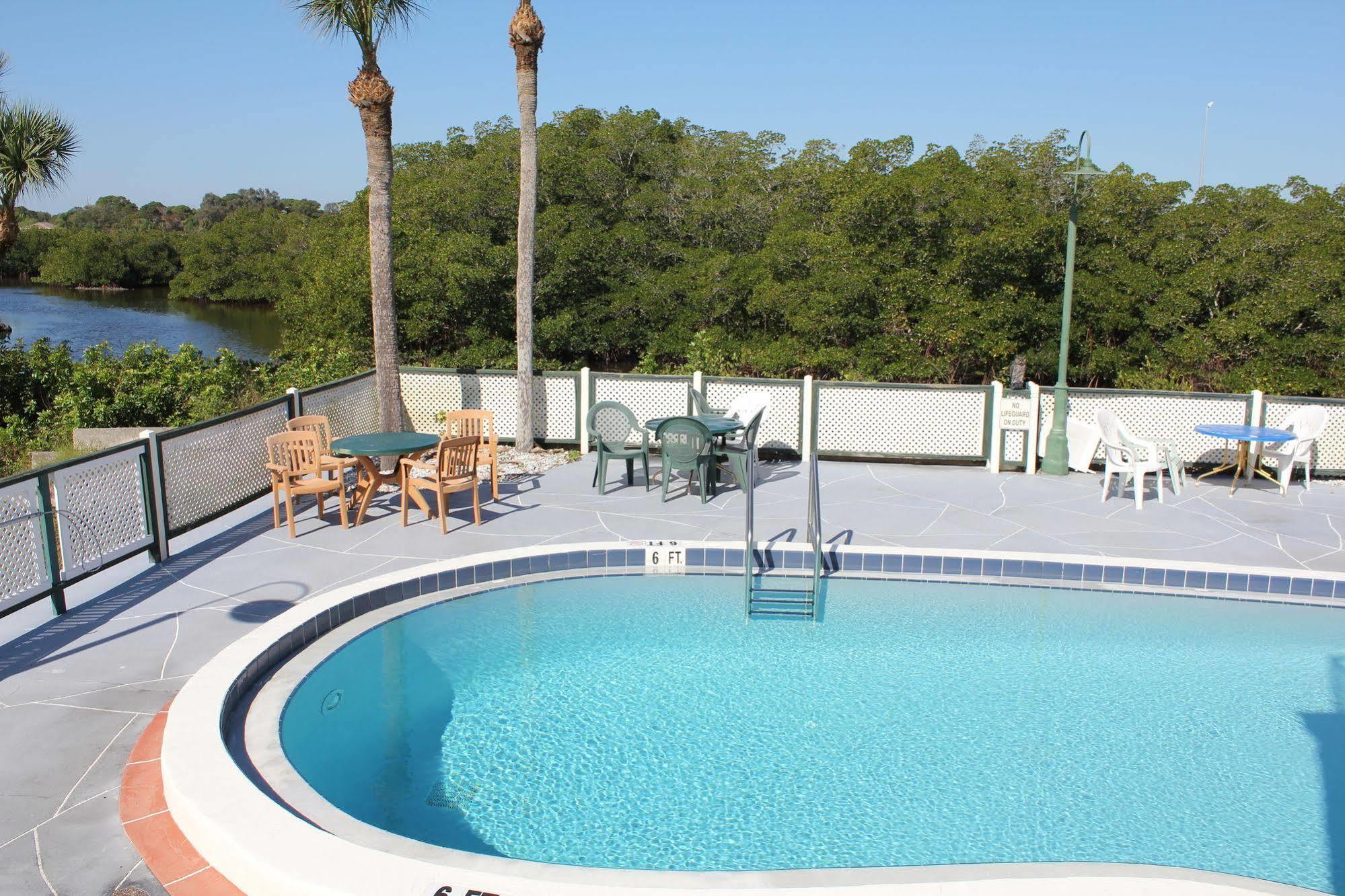 Sun Coast Inn Englewood Luaran gambar