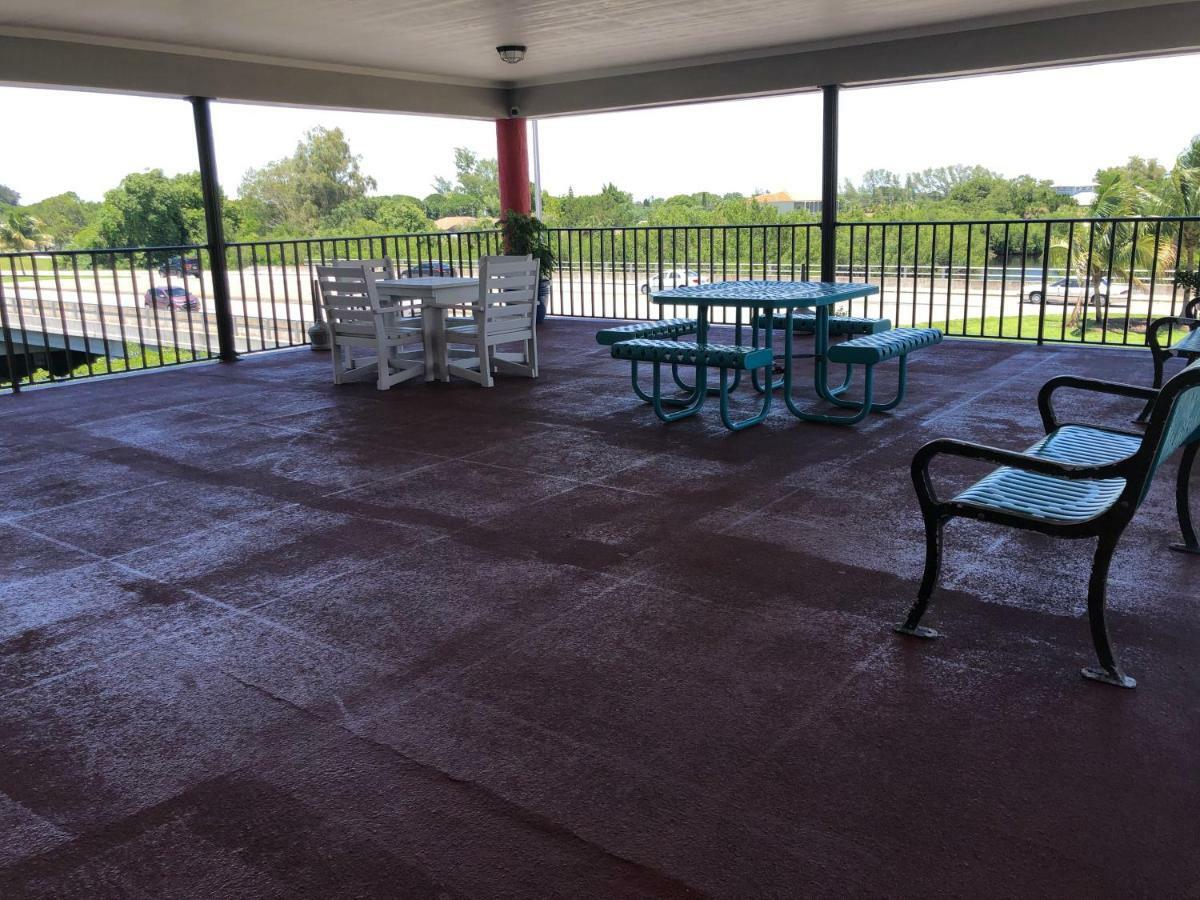 Sun Coast Inn Englewood Luaran gambar
